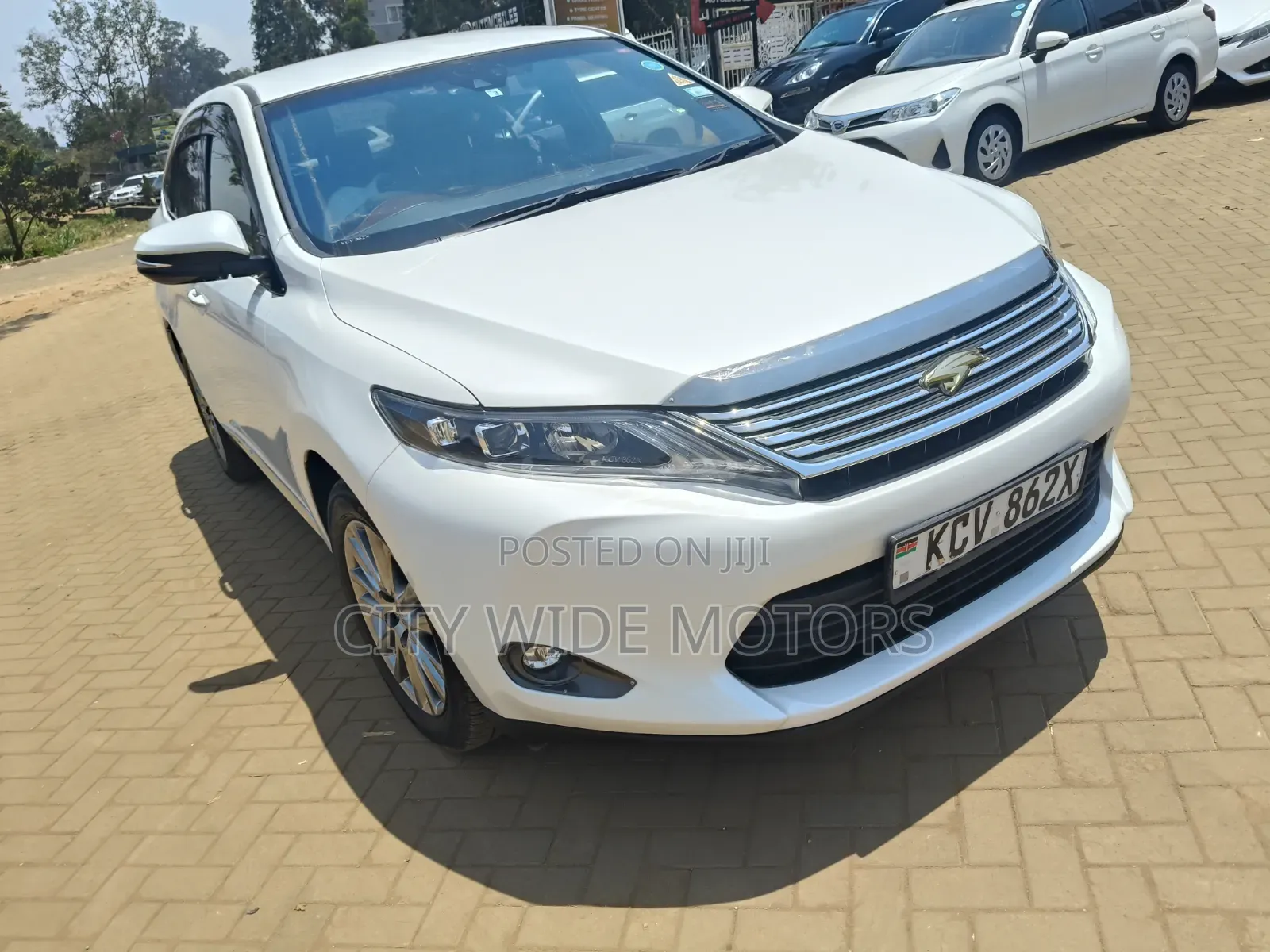 Toyota Harrier 2014 White