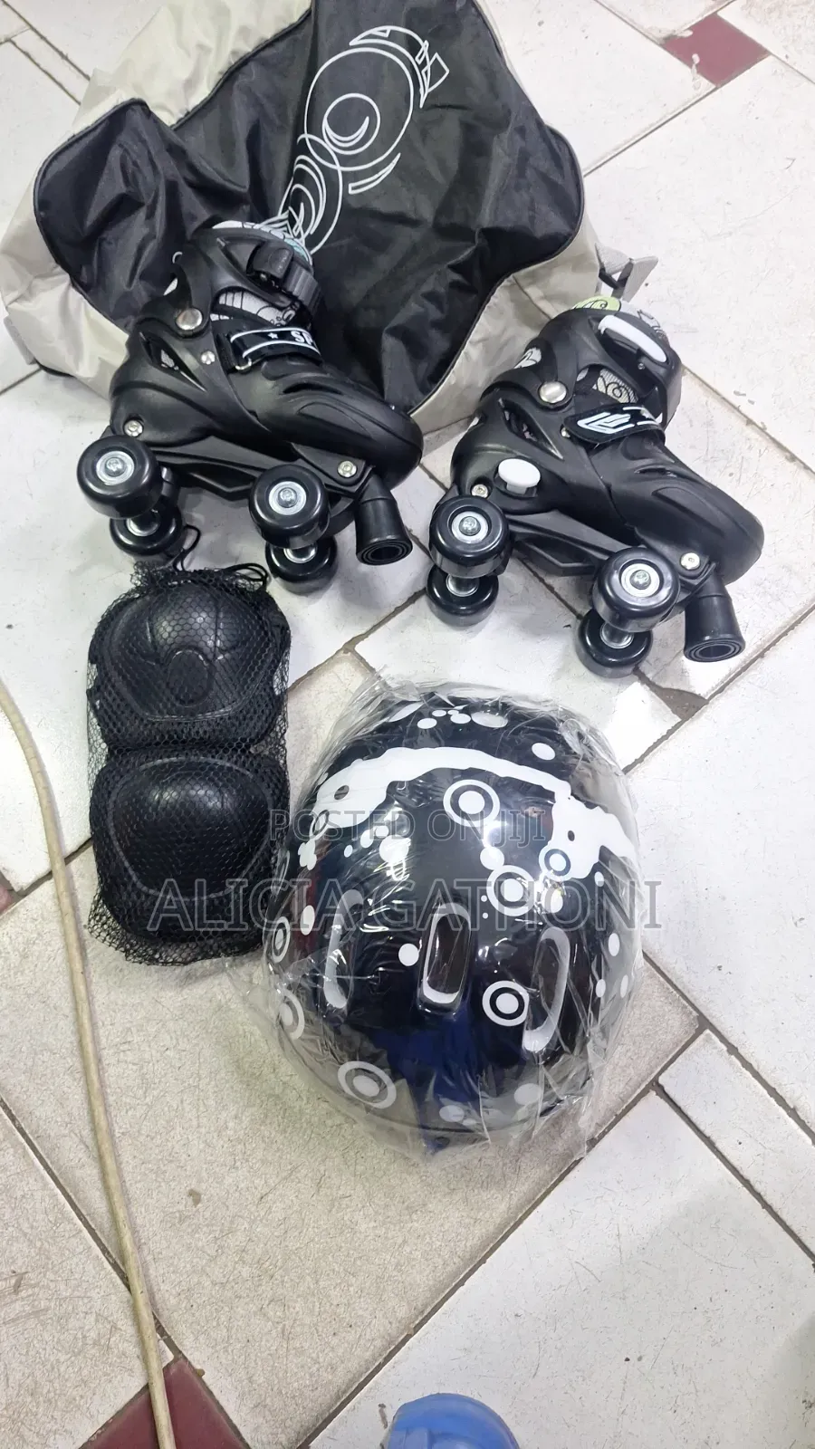 Quad Skates With Protective Gear