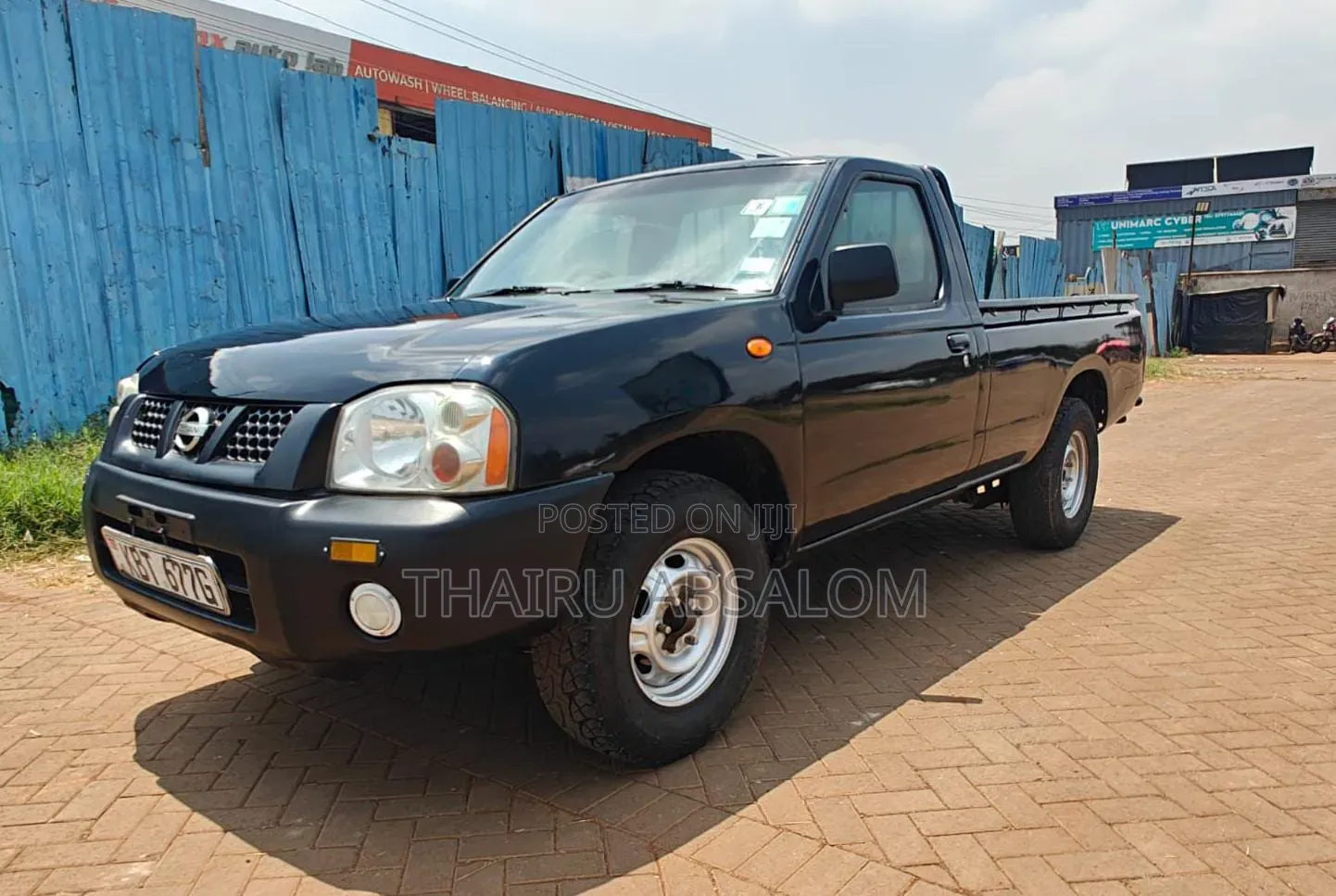 Nissan Hardbody 2012 Black