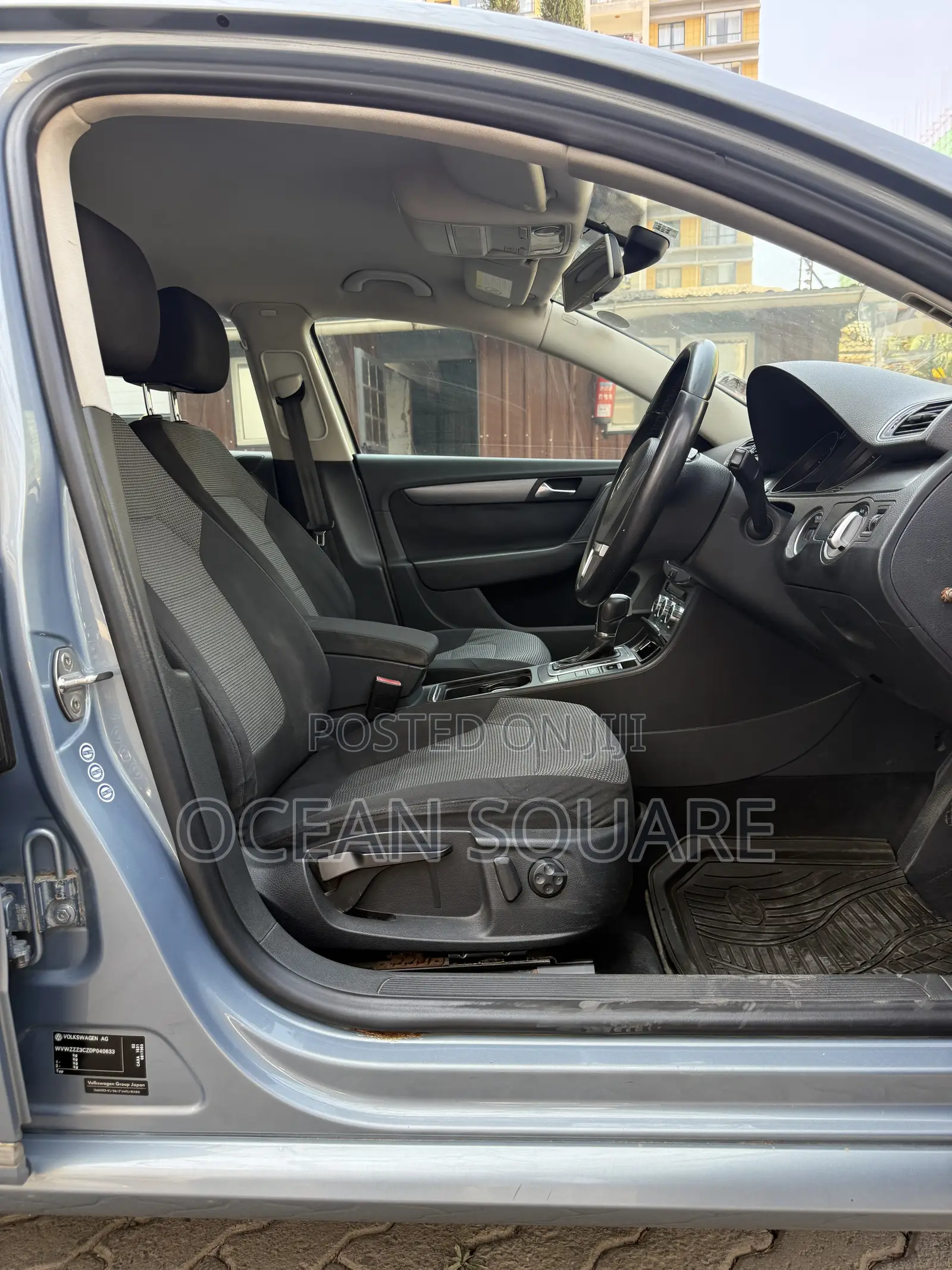 Volkswagen Passat 2013 Blue
