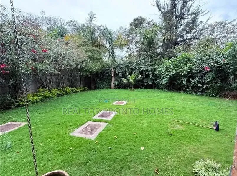 5bdrm Villa in Lavington, Maziwa for sale