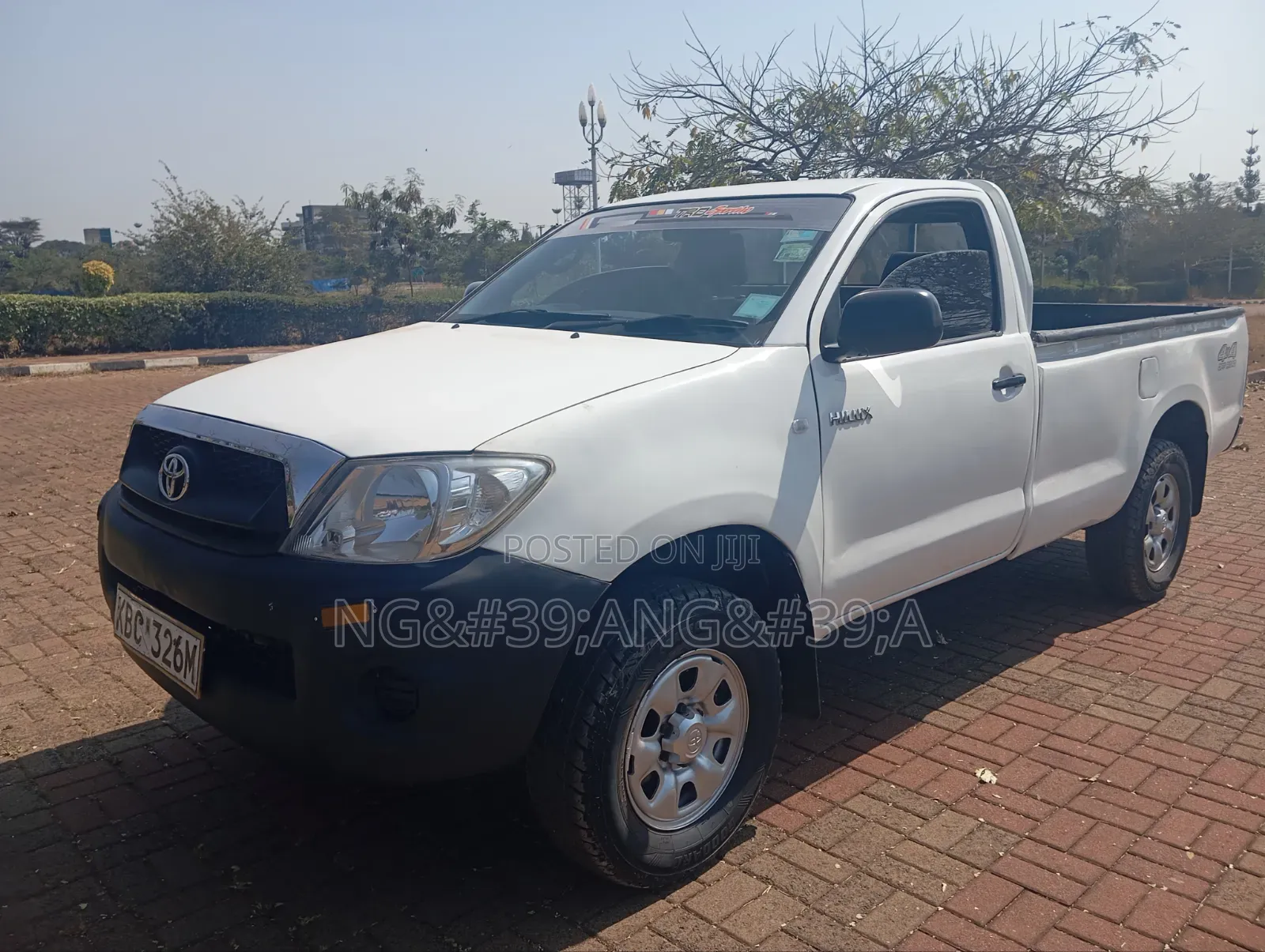 Toyota Hilux 2008 White