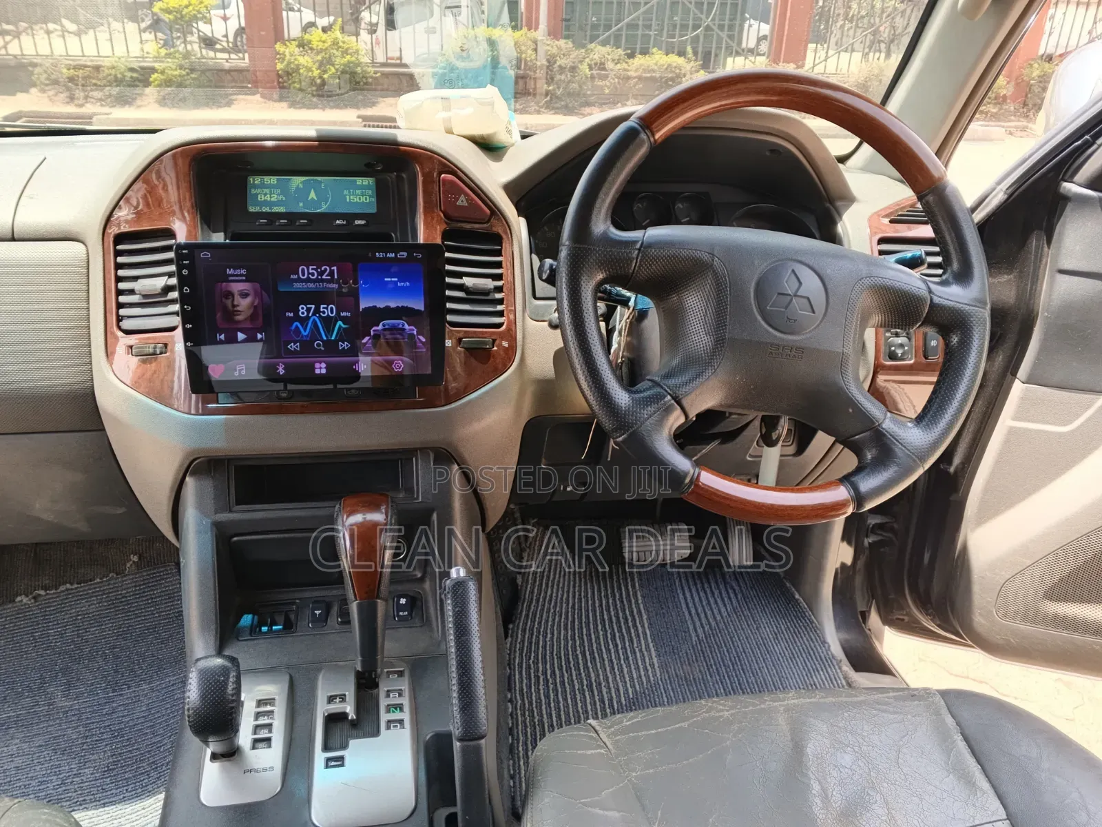 Mitsubishi Pajero 2002 Black