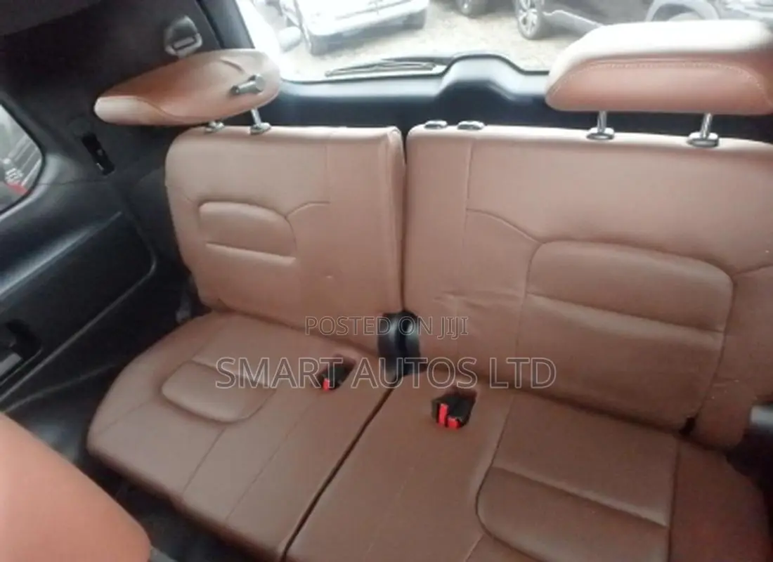 Toyota Land Cruiser 4.6 V8 ZX 2018 Pearl