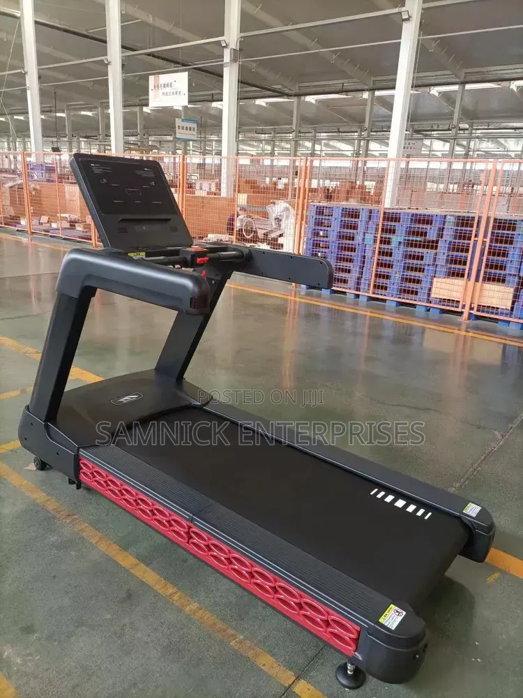 Merc v-7 Commercial AC Treadmill