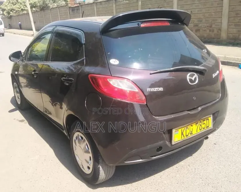 Mazda Demio 2011
