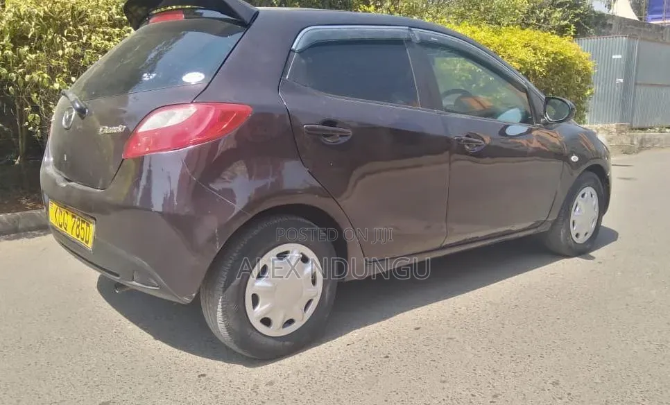 Mazda Demio 2011