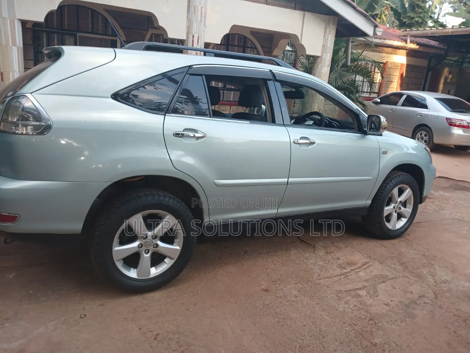 Toyota Harrier 2009 Silver
