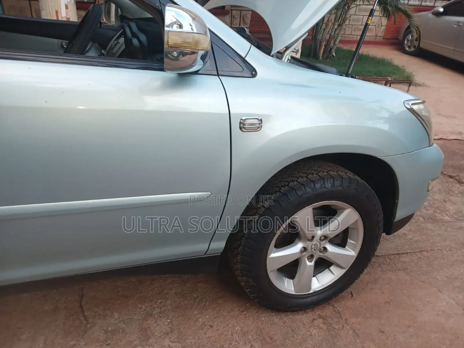 Toyota Harrier 2009 Silver