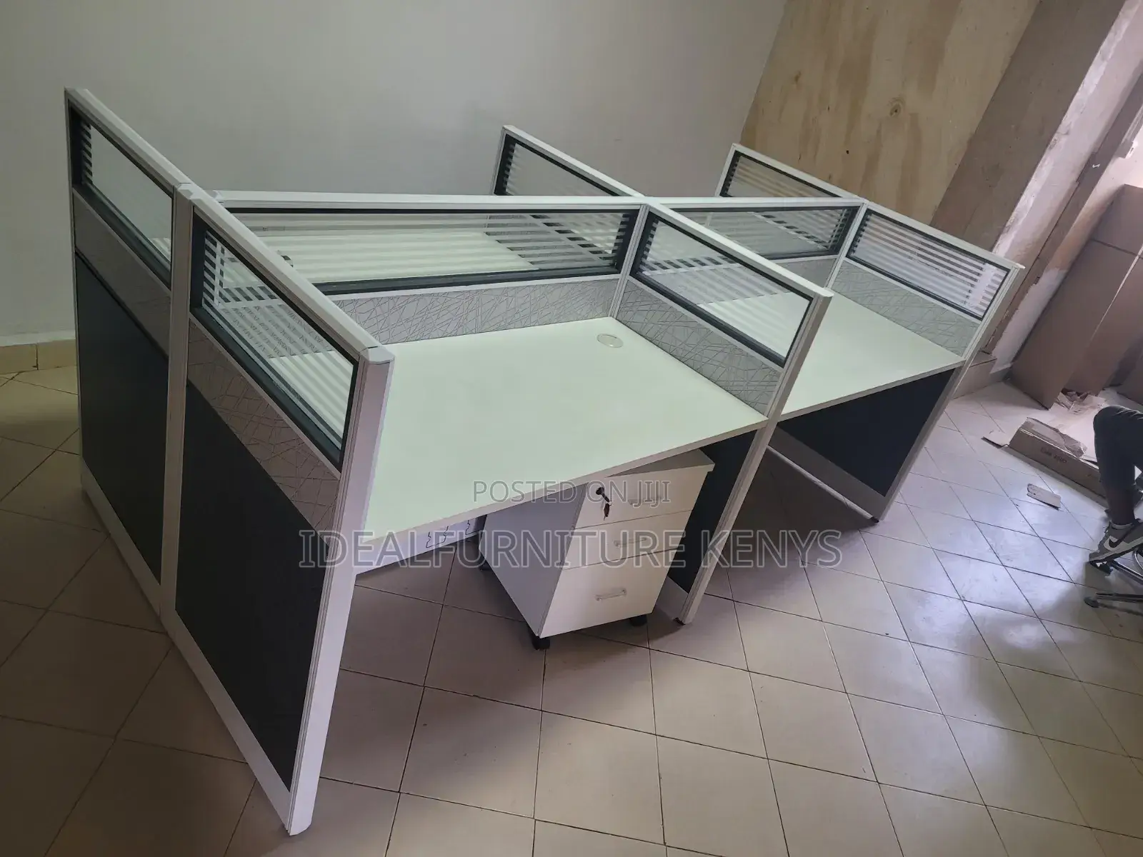 4way Working Station