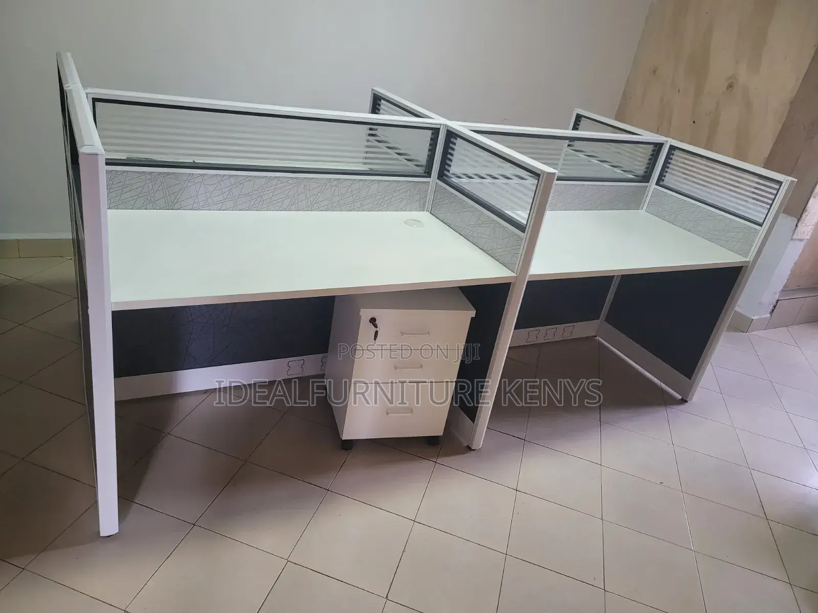 4way Working Station