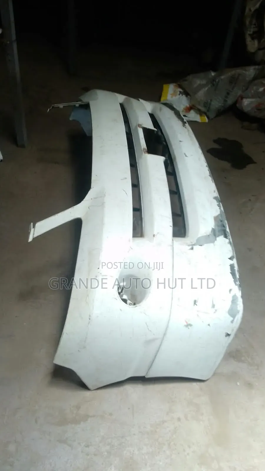 Voxy Zr60 Bumper