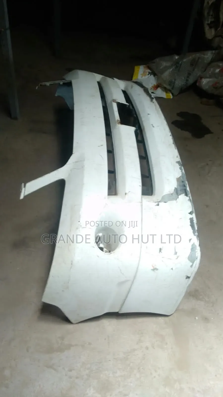 Voxy Zr60 Bumper
