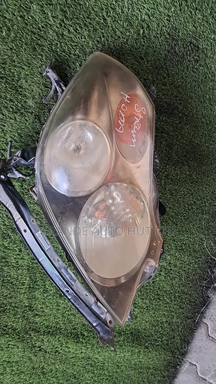 Honda Stream Headlights