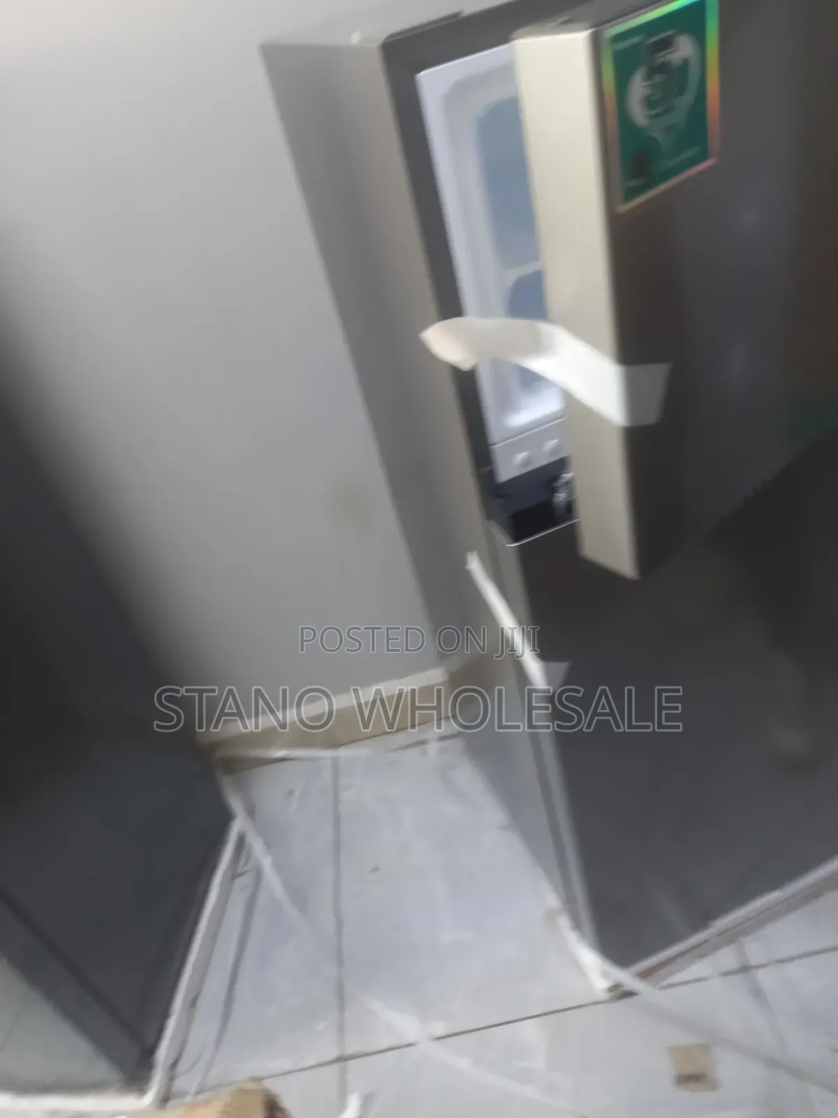 Silver Hisense 121l Fridge