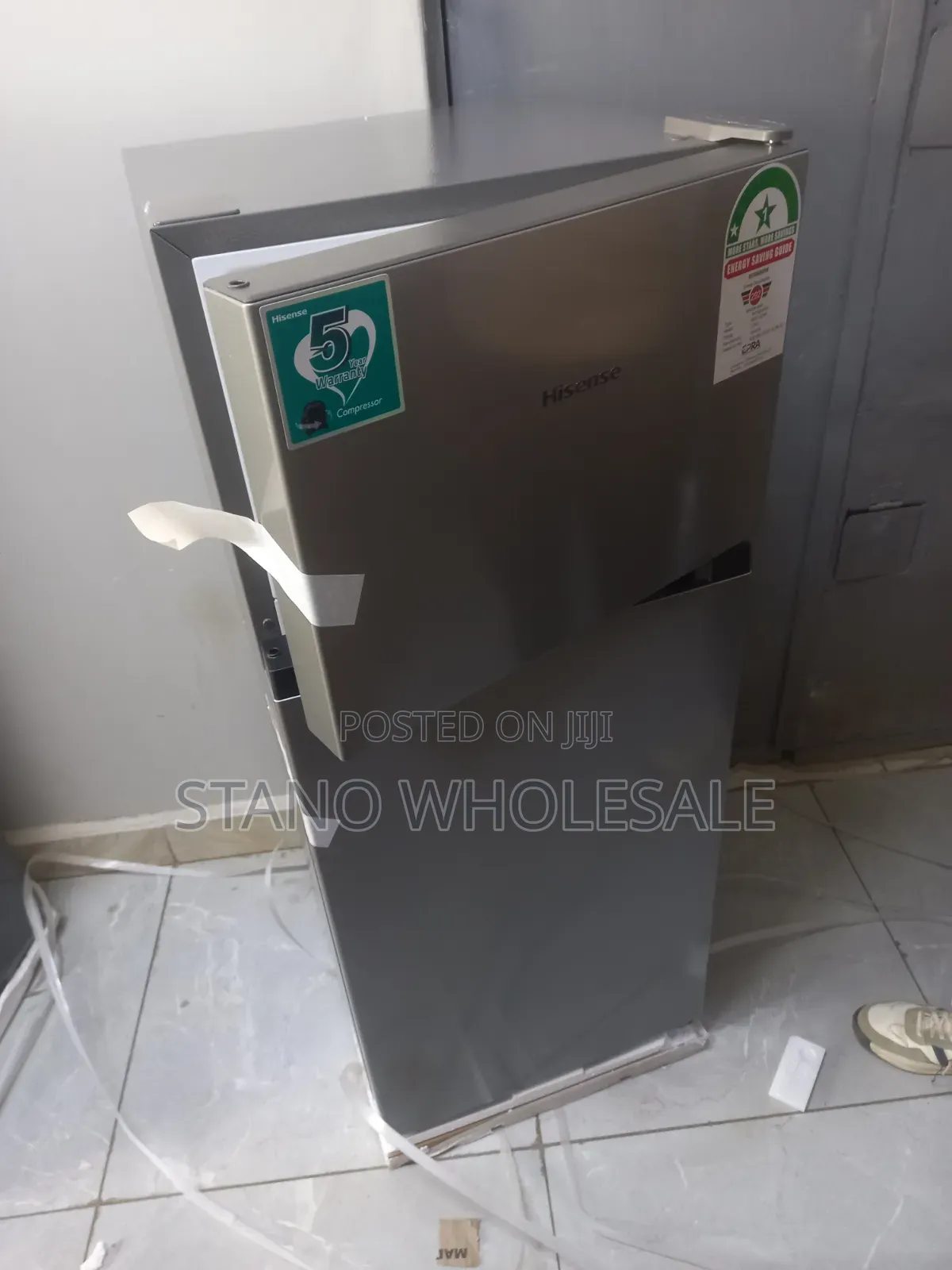 Silver Hisense 121l Fridge