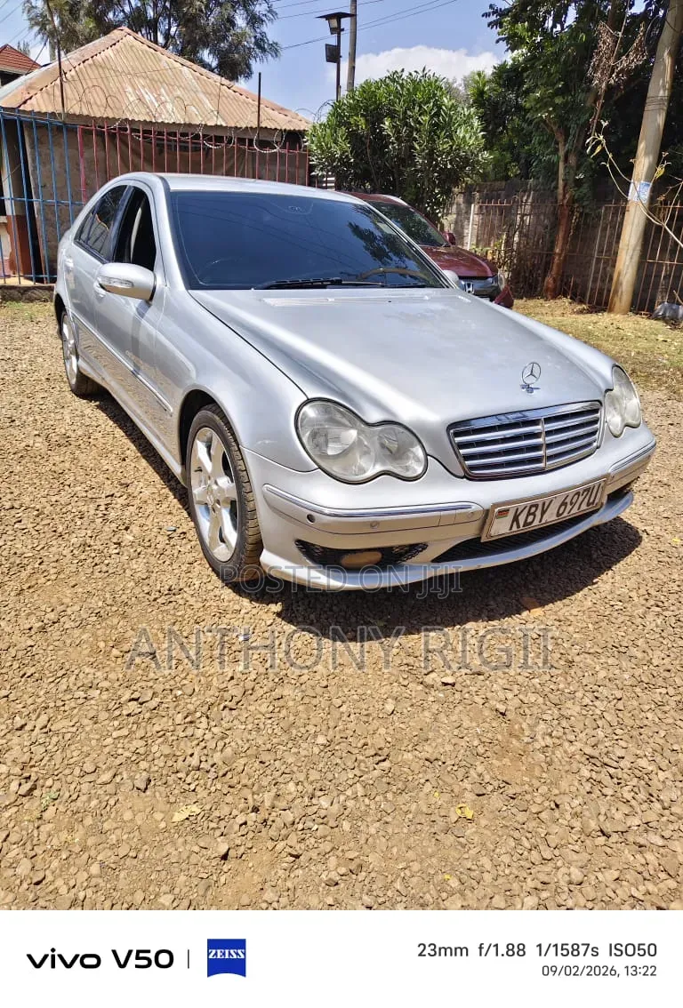 Mercedes-Benz C180 2008 Silver