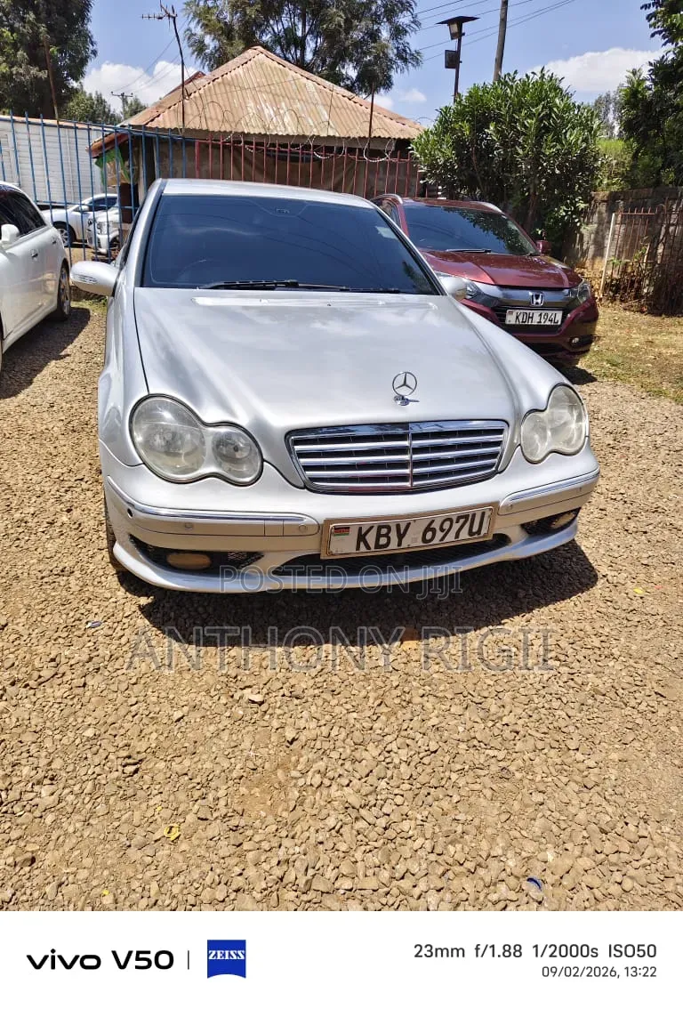 Mercedes-Benz C180 2008 Silver