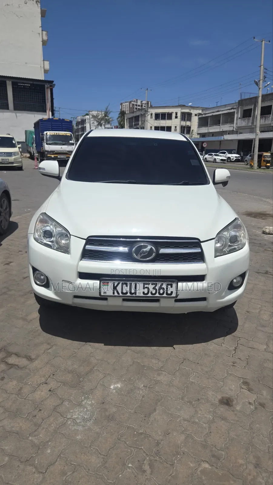 Toyota RAV4 2.5 2012 White