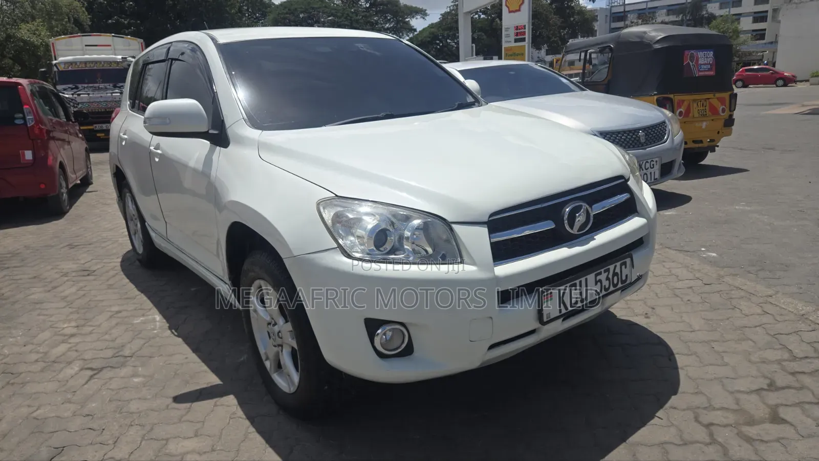 Toyota RAV4 2.5 2012 White