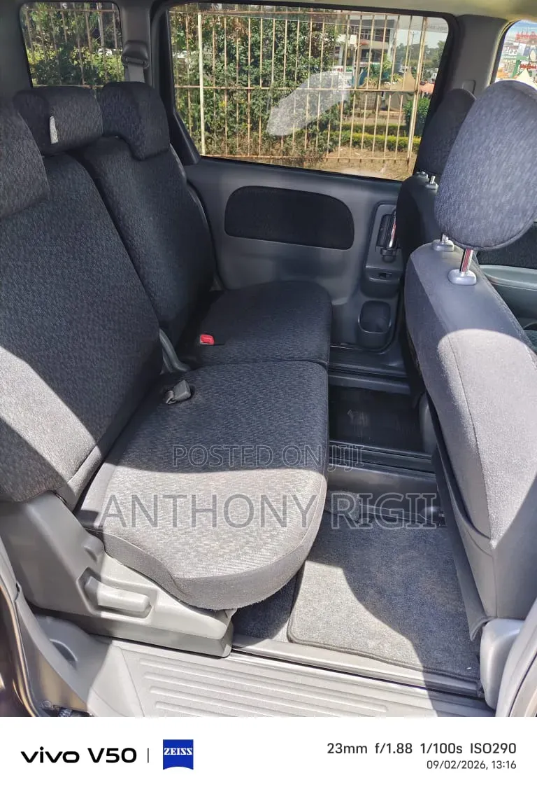 Toyota Sienta 2015 Burgundy
