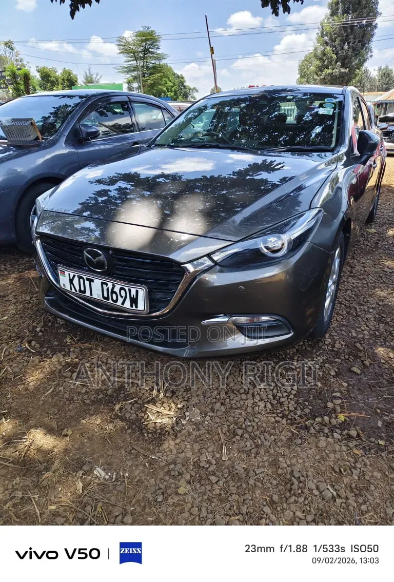 Mazda Axela 2018 Gray