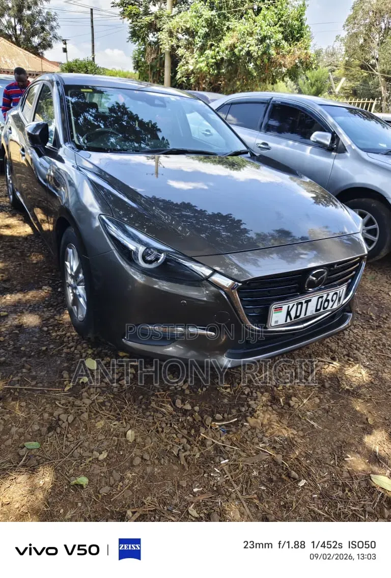 Mazda Axela 2018 Gray