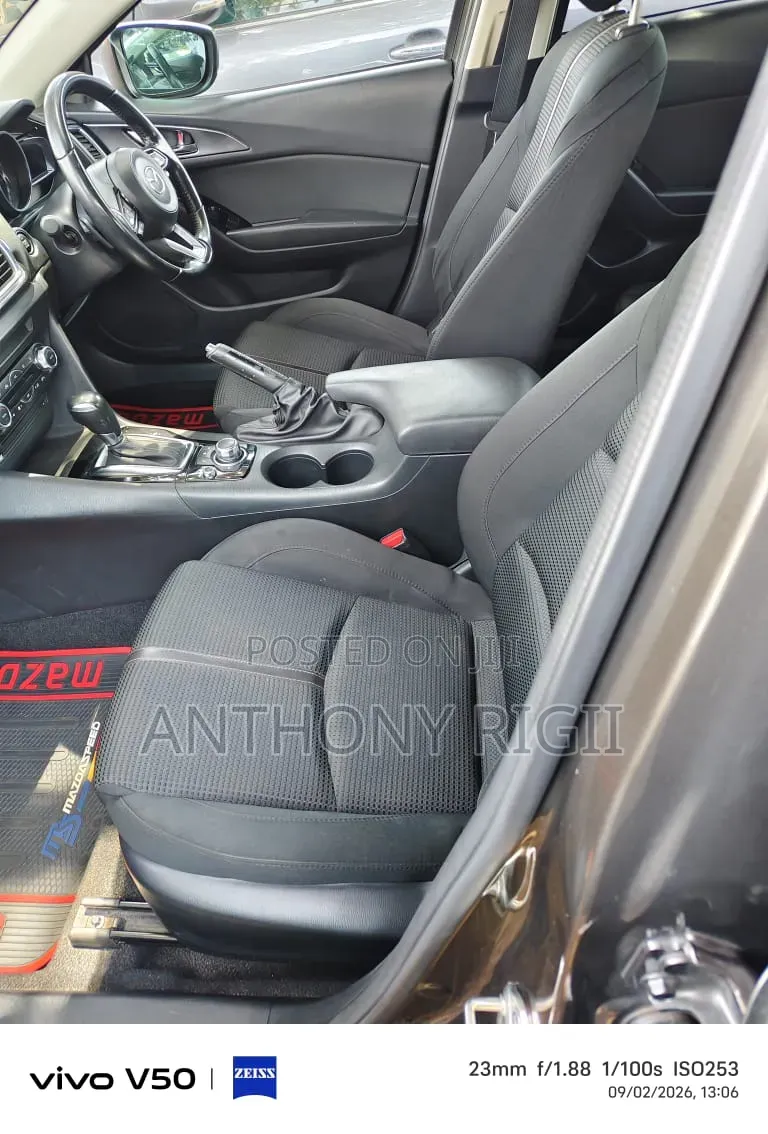 Mazda Axela 2018 Gray