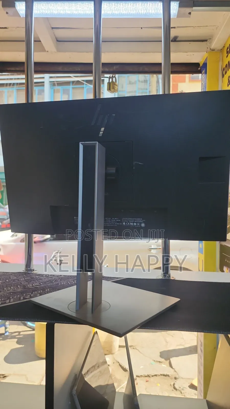 HP Edge-to-Edge Display Monitor 24inch