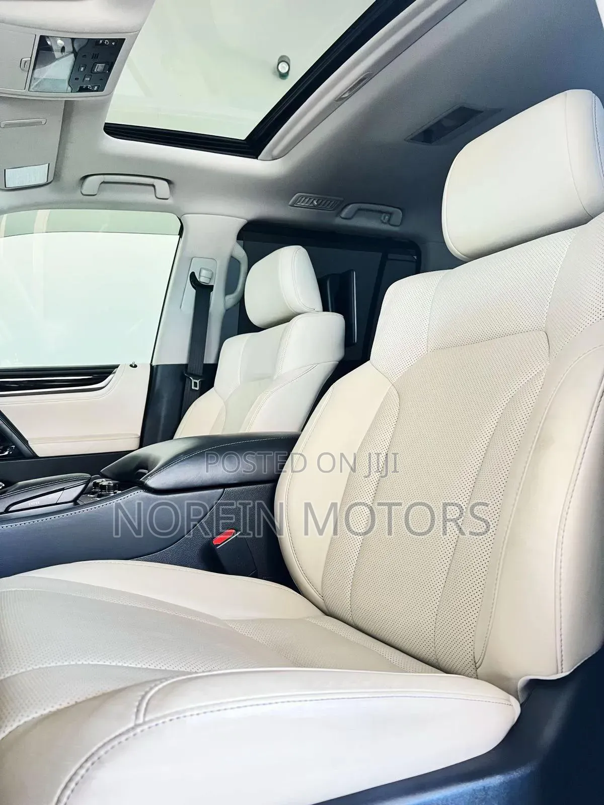 Lexus LX 2019 Off white