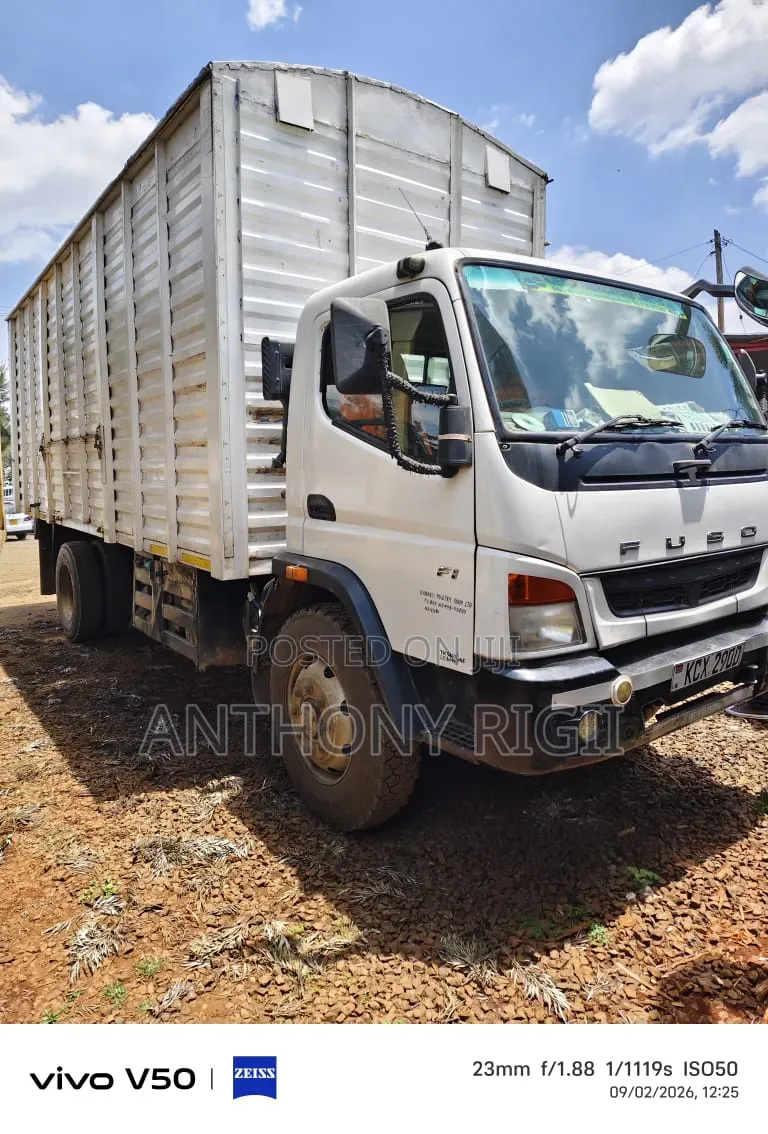 2012 Mitsubishi Fuso FI1217R 2012 White