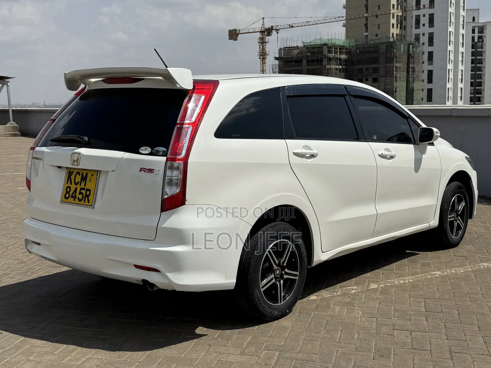 Honda Stream 2010 White