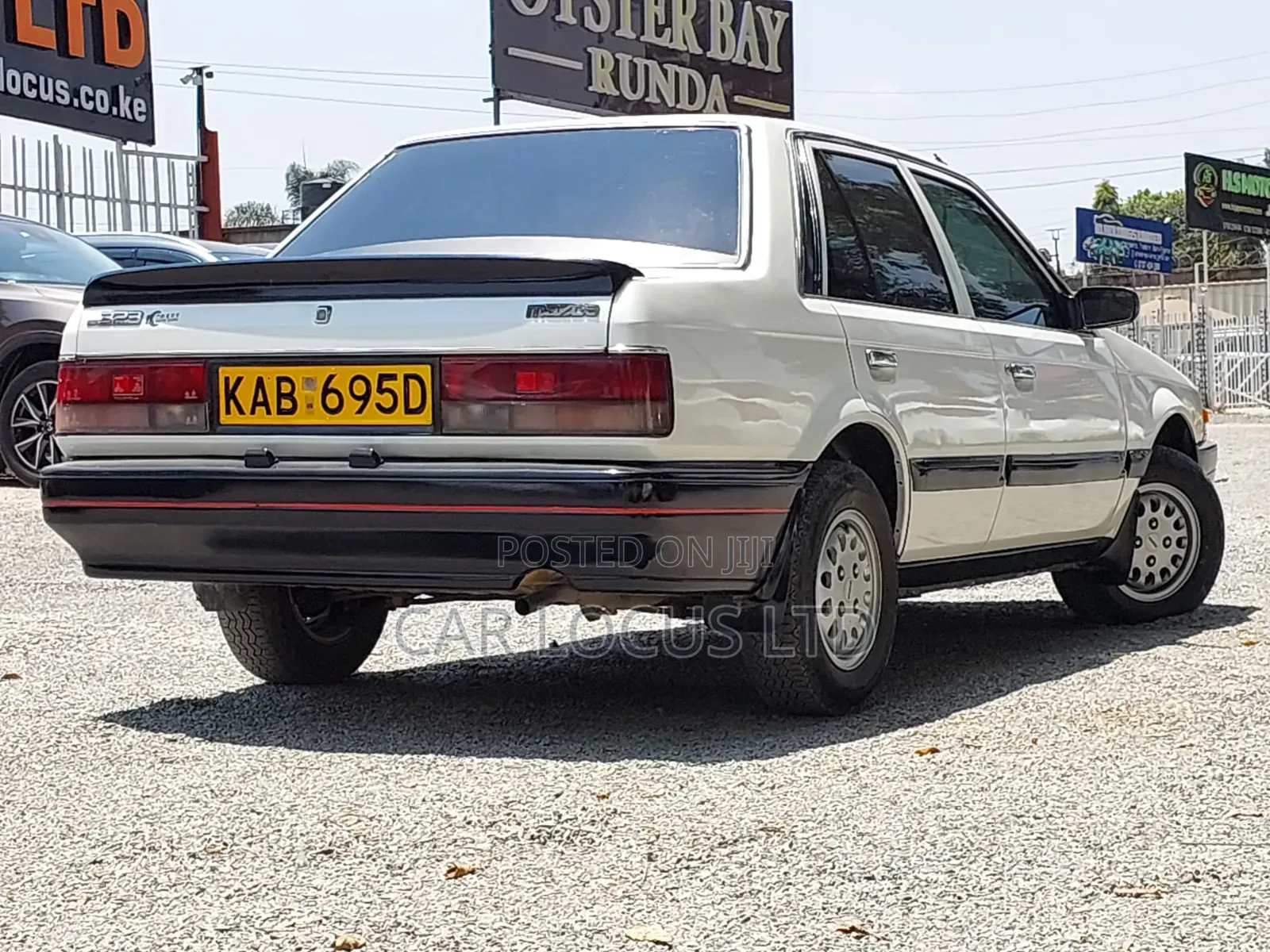 Mazda B-series 1990 White