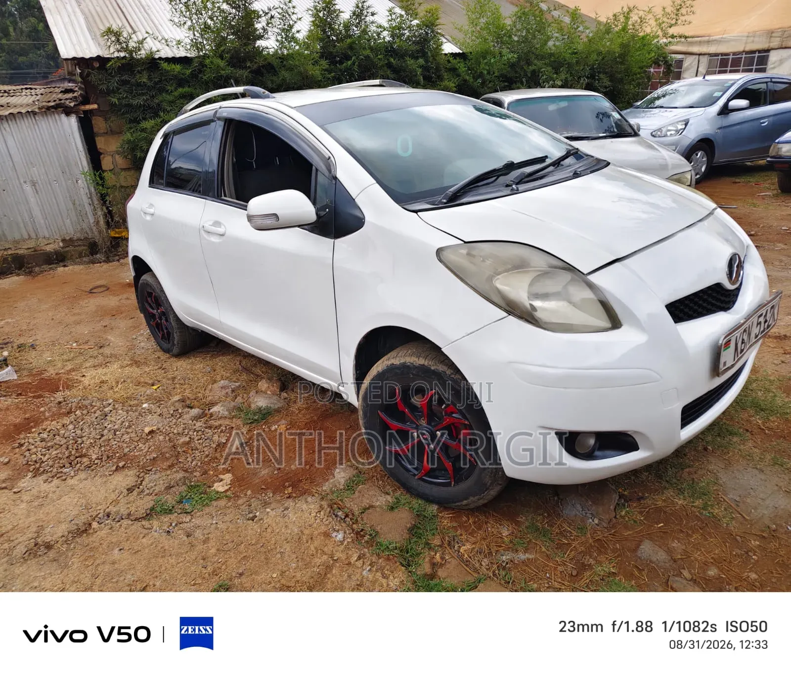 Toyota Vitz 2011 White