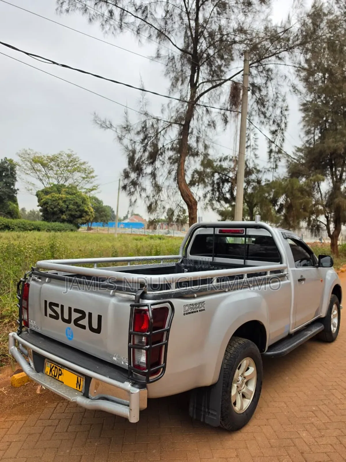 Isuzu D-MAX 2024 Silver