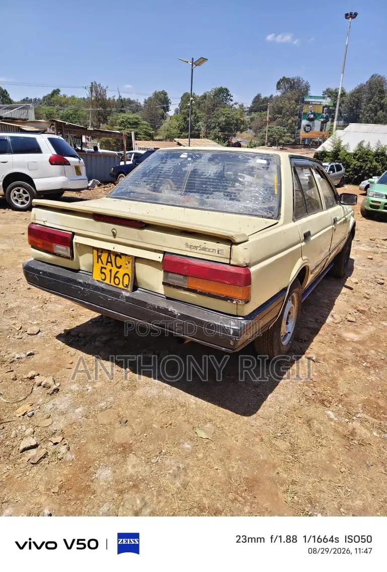 Nissan Sunny 1987 Yellow