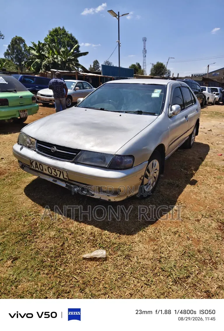 Nissan Sunny 1994 Silver