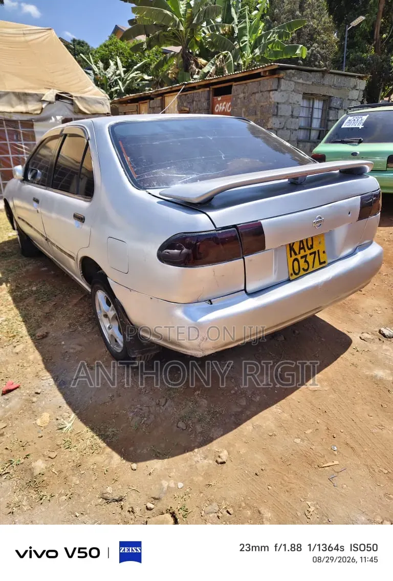 Nissan Sunny 1994 Silver