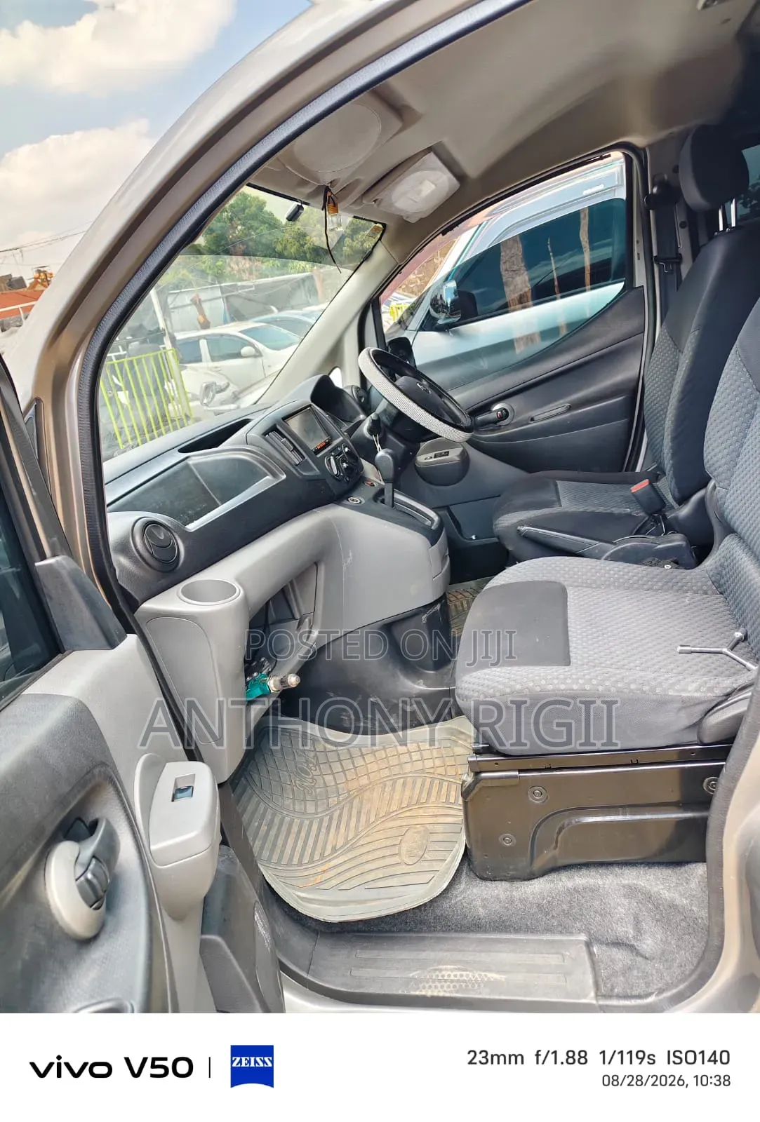 Nissan NV200 2015 Grey