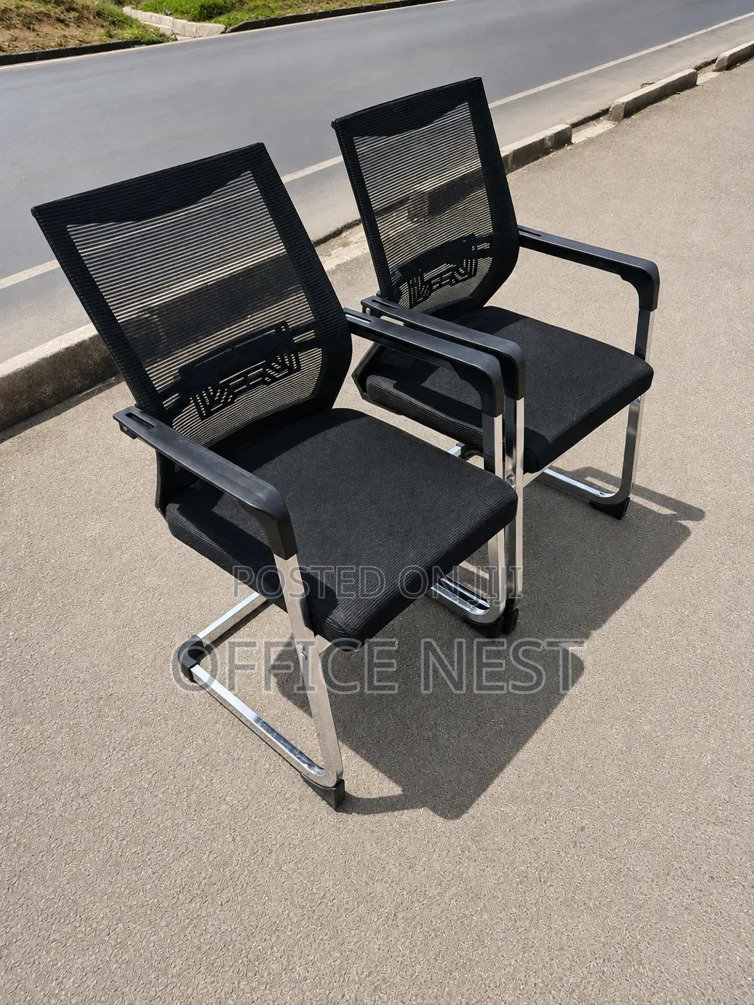Modern Mesh Visitor Office Chair