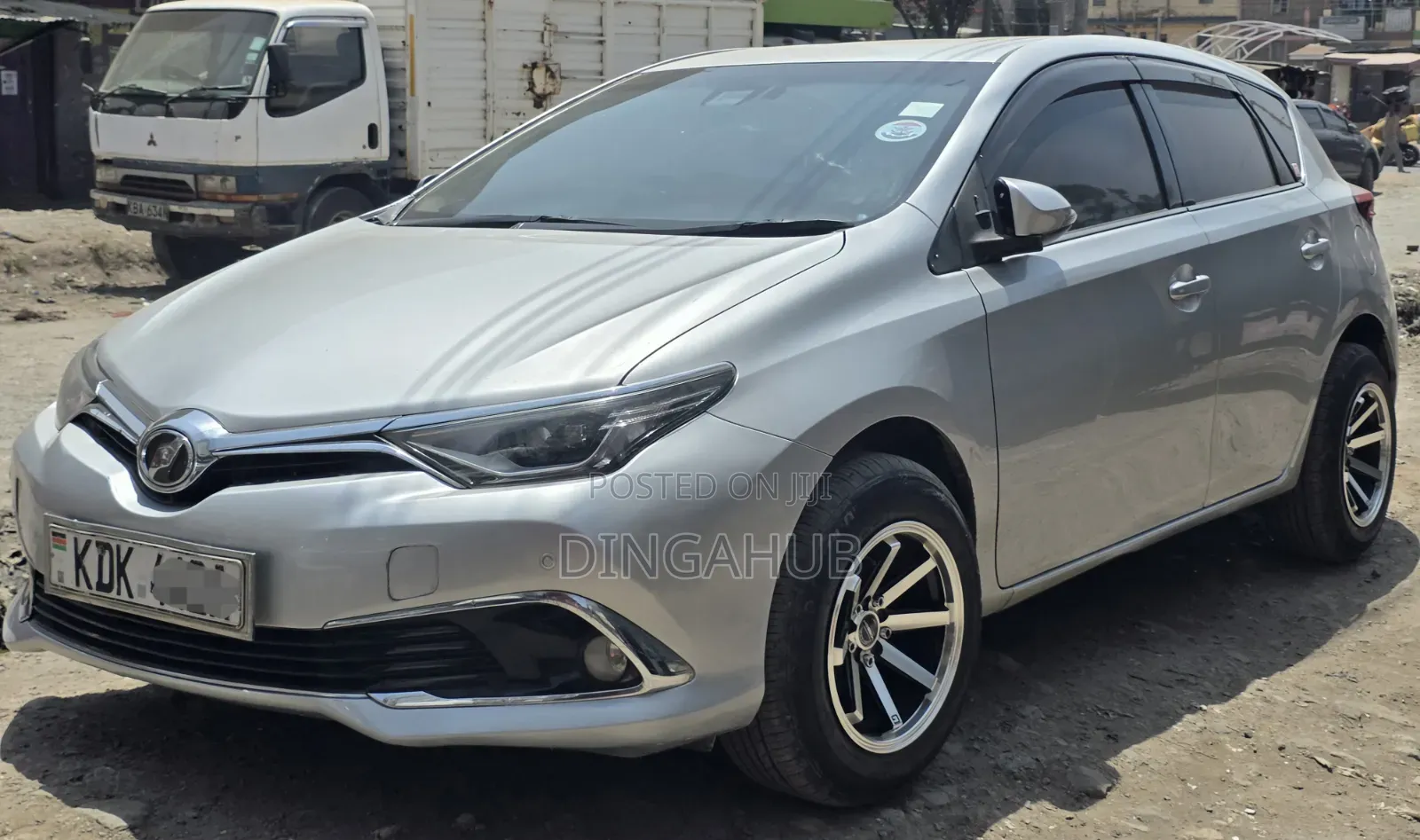 Toyota Auris 2015 Silver
