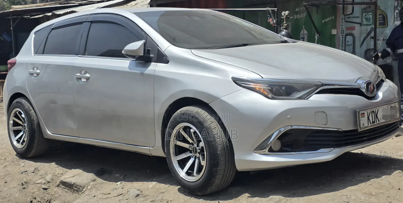 Toyota Auris 2015 Silver