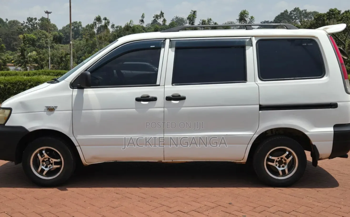 Toyota TownAce 2002 White