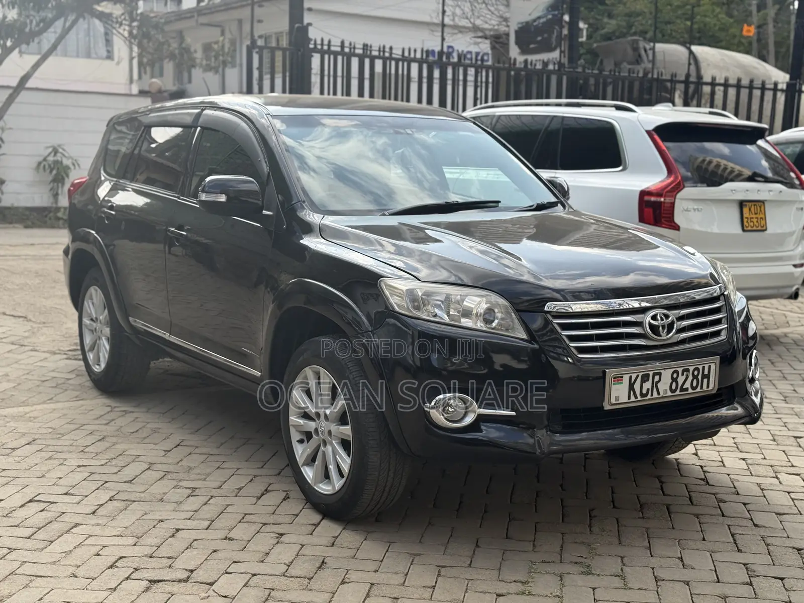 Toyota Vanguard 2012 Black