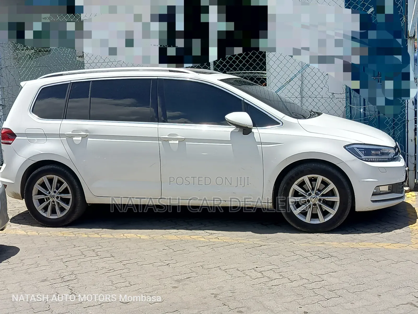 Volkswagen Touran 2016 White