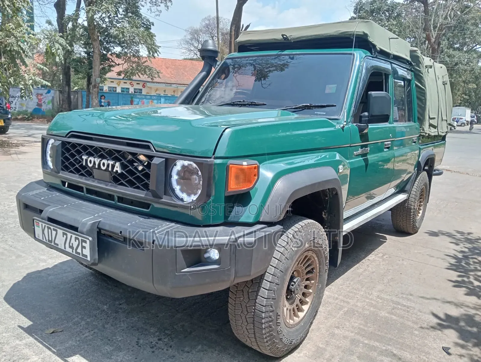 Toyota Land Cruiser 2014 Green