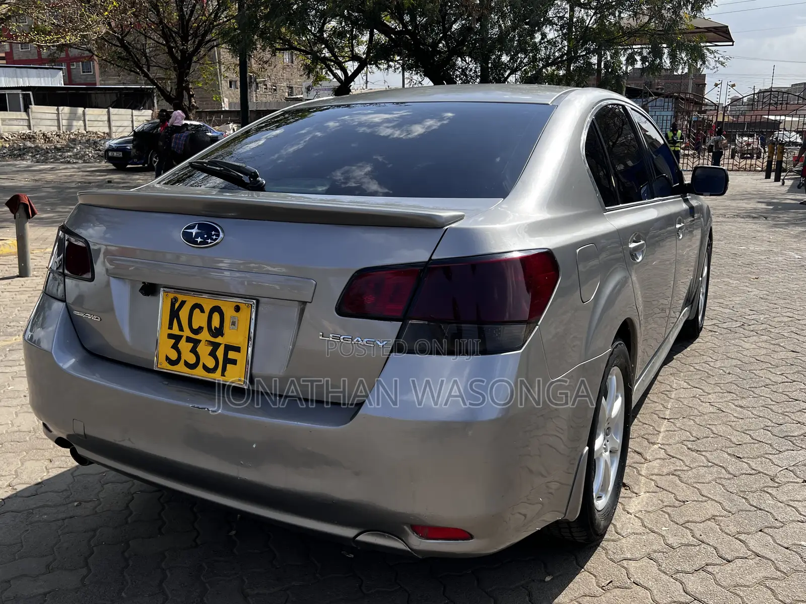 Subaru Legacy 2010 Silver