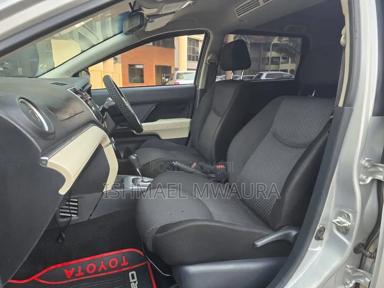 Toyota Rush 1.5 RWD 2018 Silver