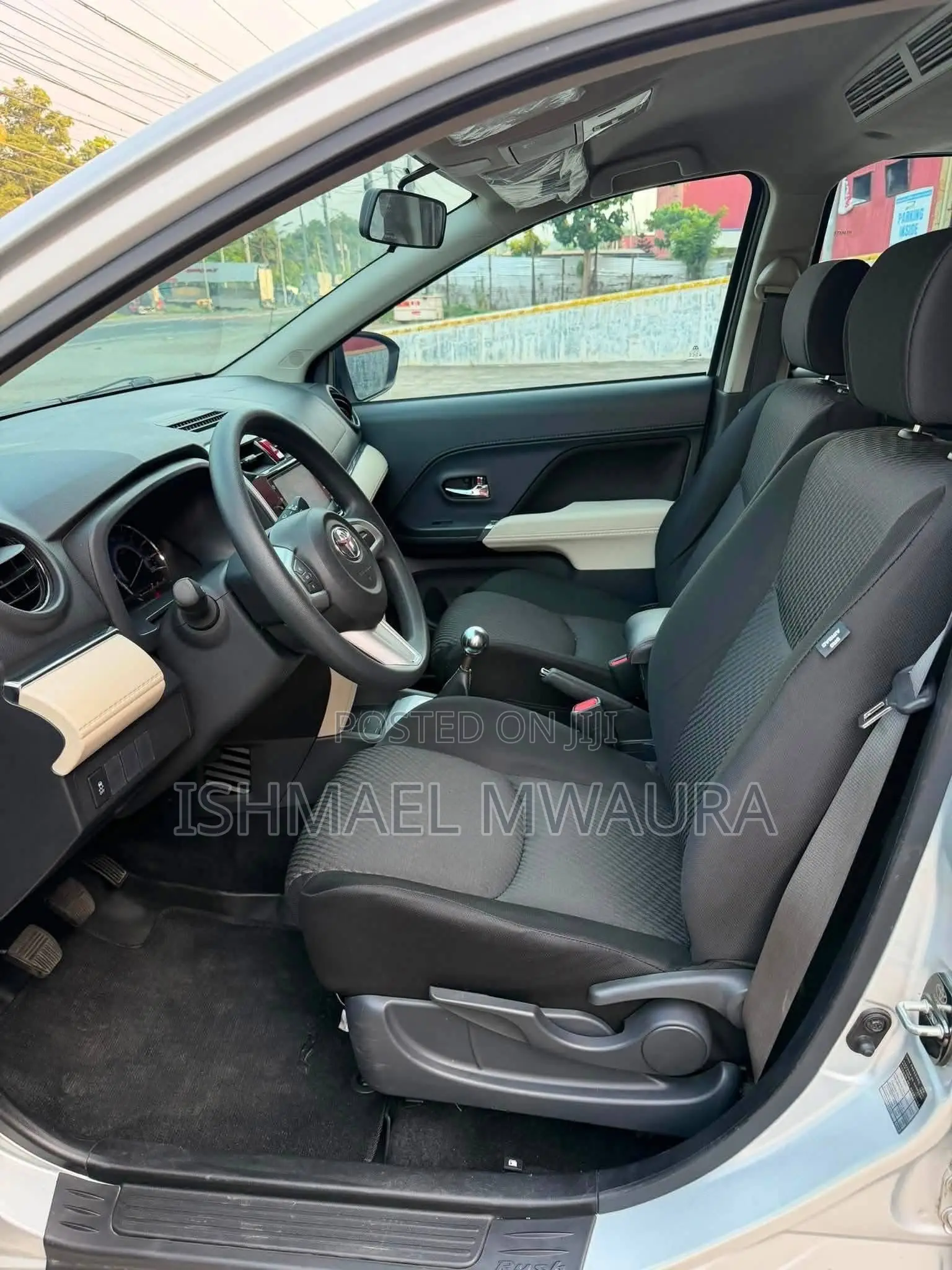 Toyota Rush 1.5 RWD 2018 Silver