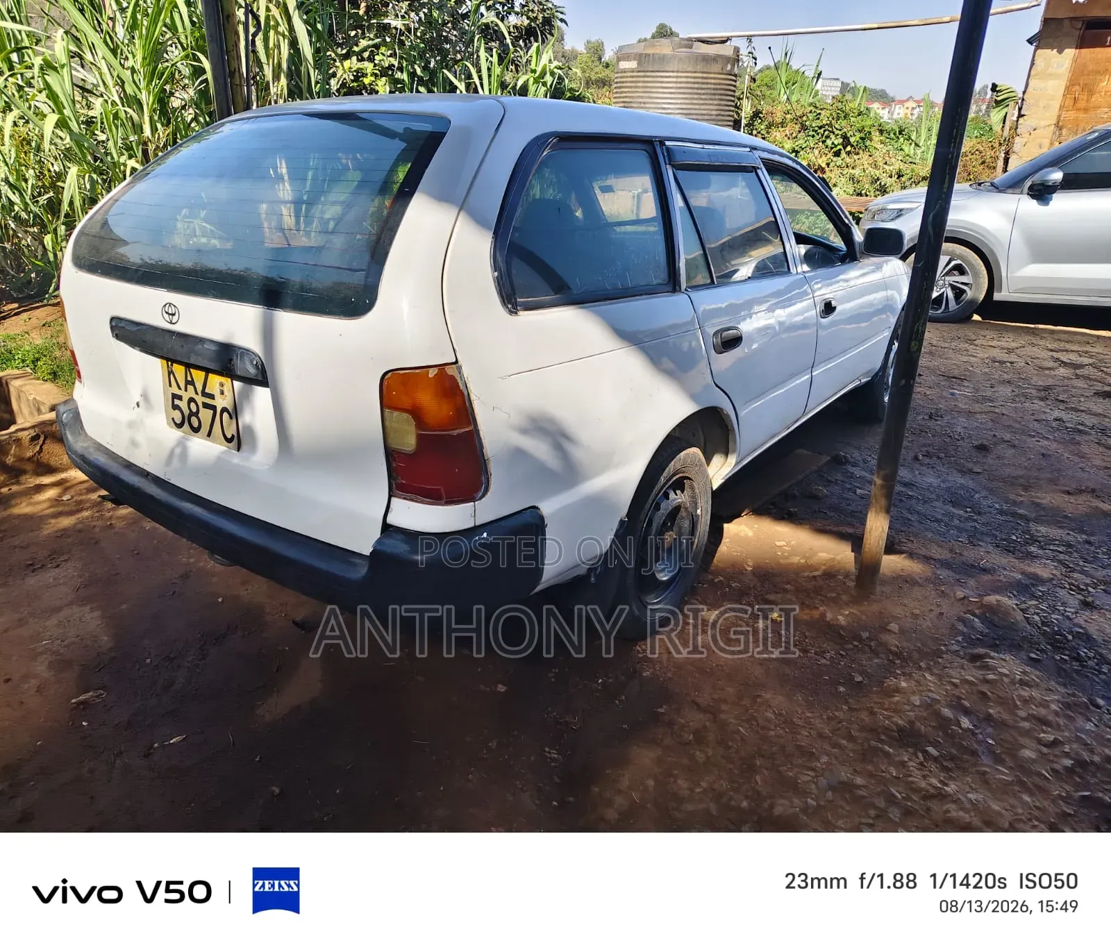 Toyota Corolla 1999 White